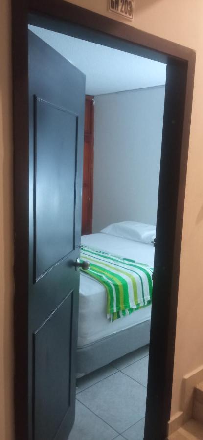 Casa verde Habitaciones, la mejor cama Bucaramanga Exterior foto