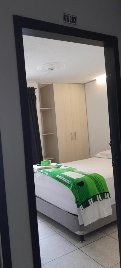 Casa verde Habitaciones, la mejor cama Bucaramanga Exterior foto
