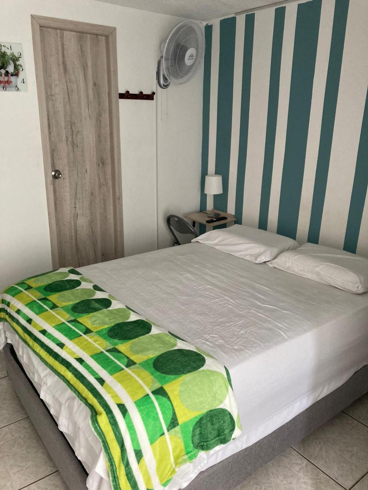 Casa verde Habitaciones, la mejor cama Bucaramanga Exterior foto
